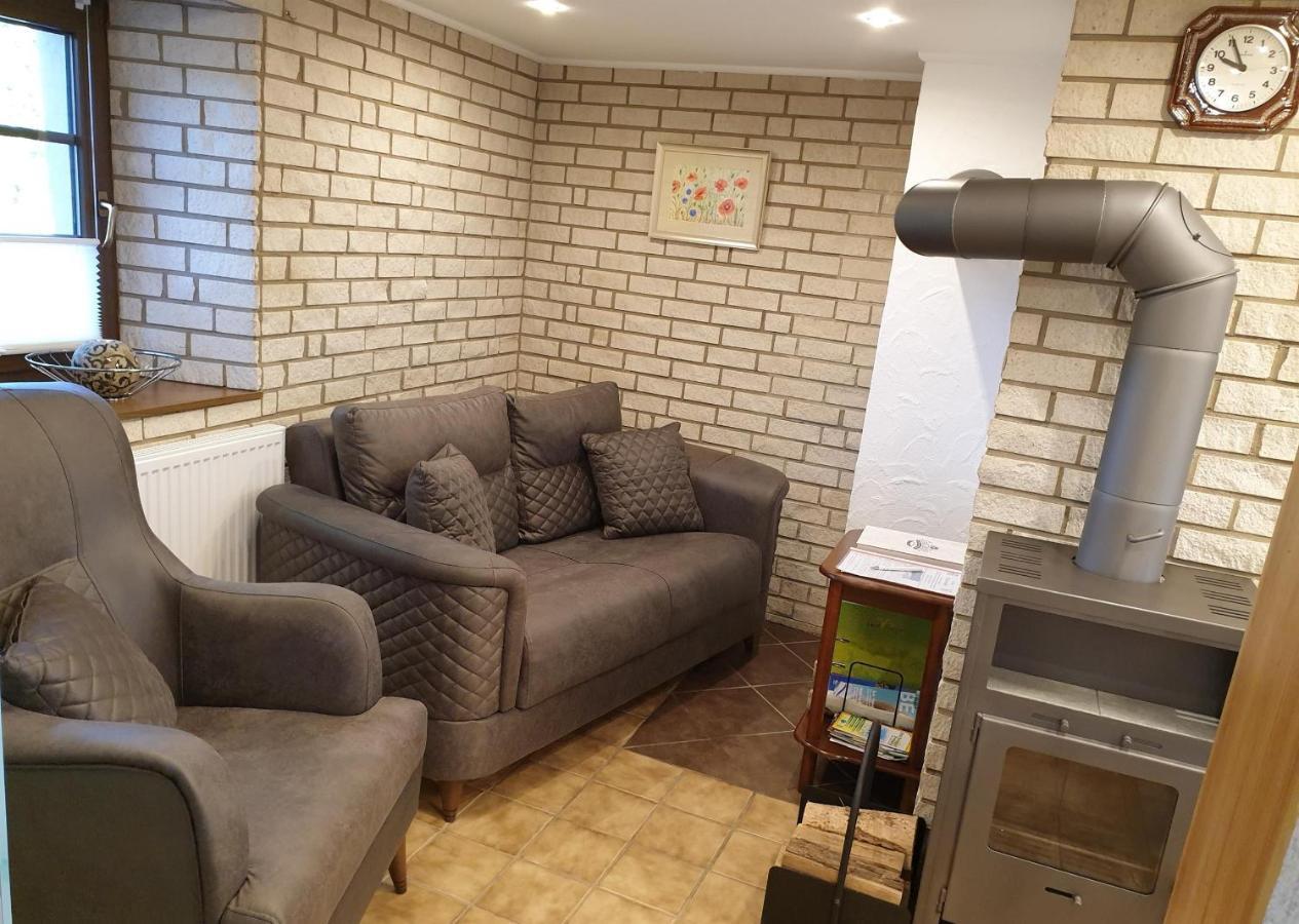 Ferienwohnung Huegelhaus Plutscheid Экстерьер фото