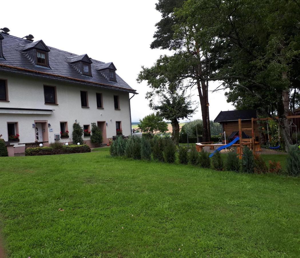 Ferienwohnung Huegelhaus Plutscheid Экстерьер фото